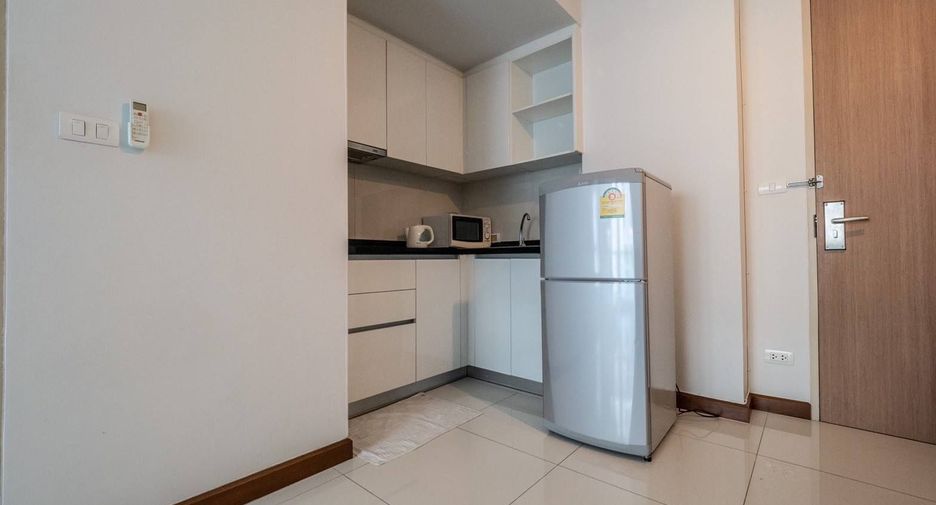Condo en alquiler de 1 habitaciones en Watthana, Bangkok