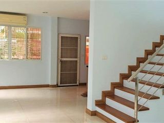 For sale 4 bedrooms townhouse in Chatuchak, Bangkok