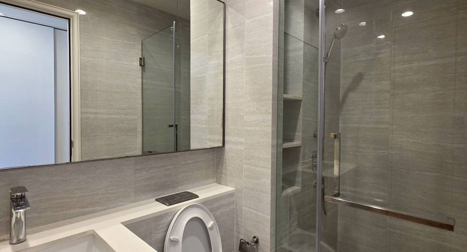 For rent 1 bed condo in Sathon, Bangkok