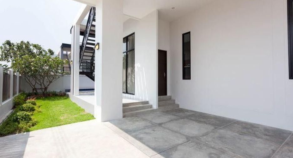 For sale 3 bedrooms villa in Hua Hin, Prachuap Khiri Khan
