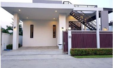 For sale 3 bedrooms villa in Hua Hin, Prachuap Khiri Khan