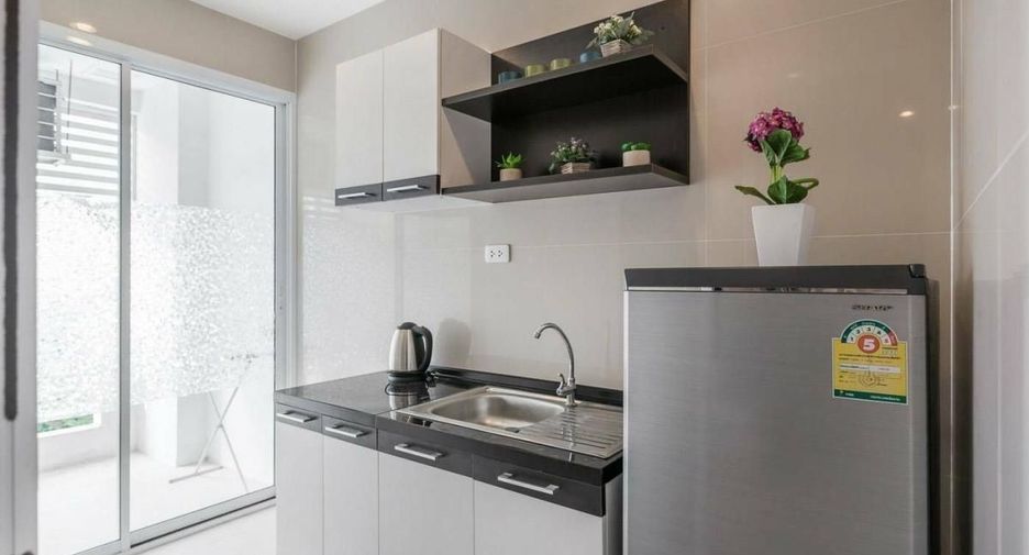 For rent 1 bed condo in Wang Thonglang, Bangkok