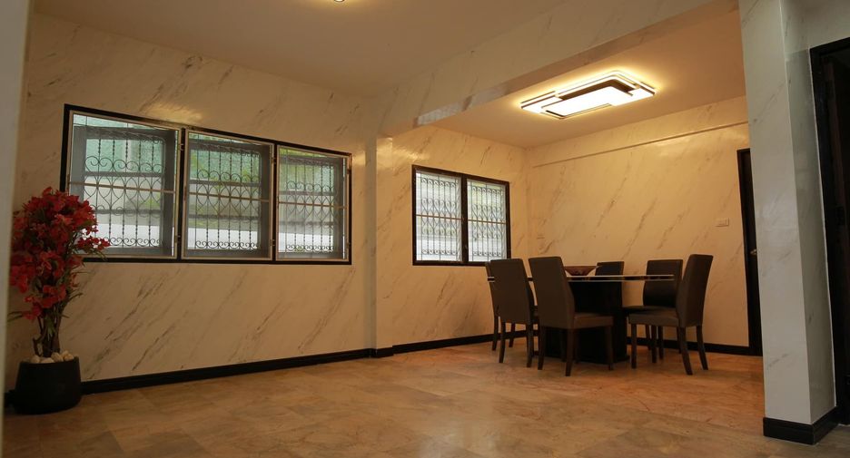 For sale そして for rent 3 ベッドルーム house in Bang Lamung, Chonburi