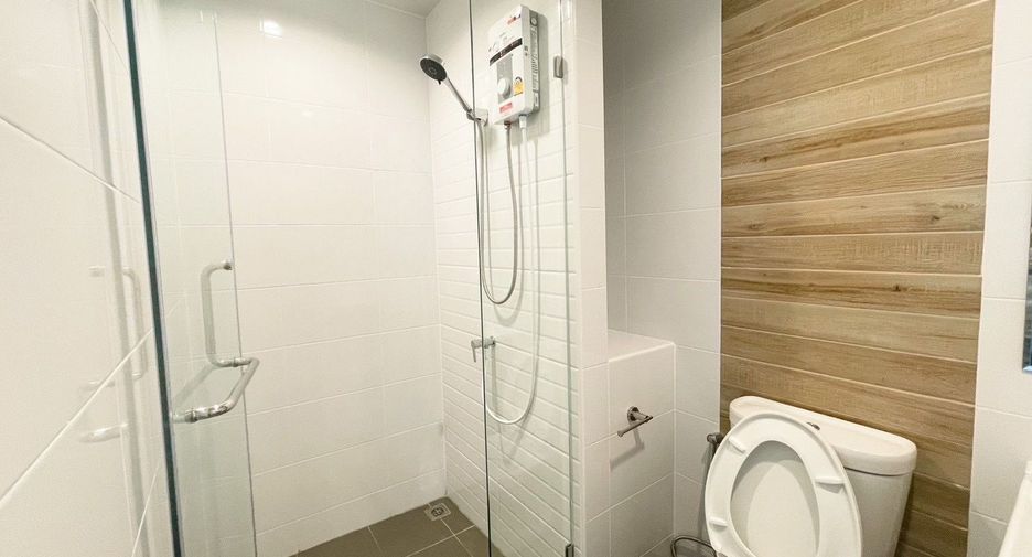 For rent 1 bed condo in Thon Buri, Bangkok