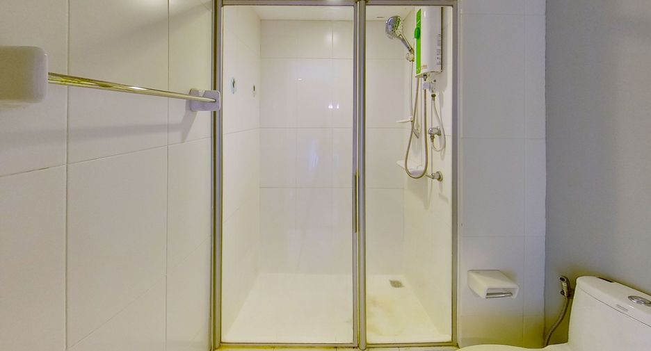 For rent 2 bedrooms condo in Phra Khanong, Bangkok