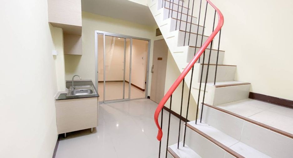 For sale 4 bedrooms townhouse in Hua Hin, Prachuap Khiri Khan