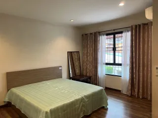 Casa adosada en alquiler de 2 habitaciones en Bang Lamung, Chonburi