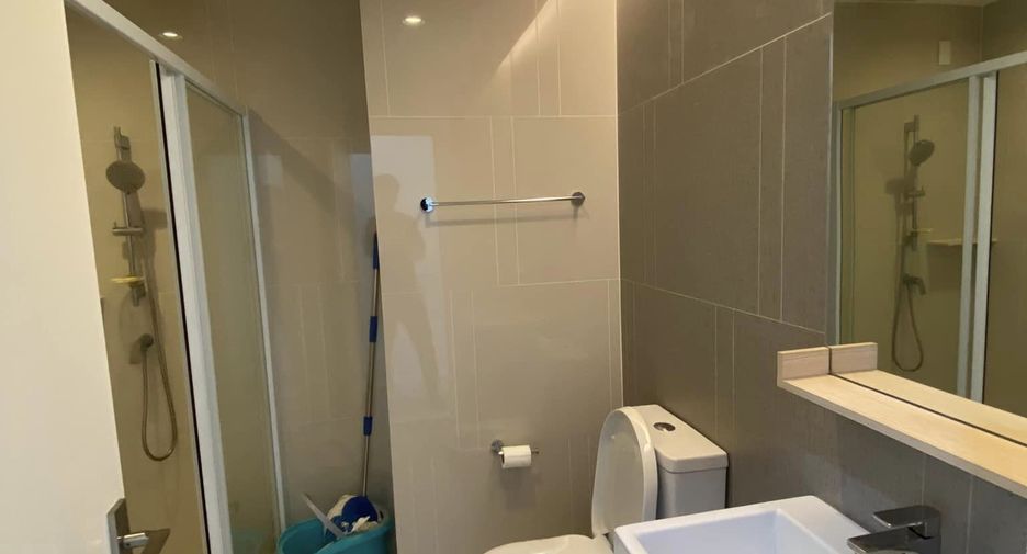 Condo en alquiler de 2 habitaciones en Bang Kho Laem, Bangkok