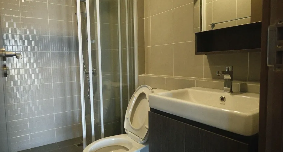 For rent 1 bed condo in Bangkok Noi, Bangkok