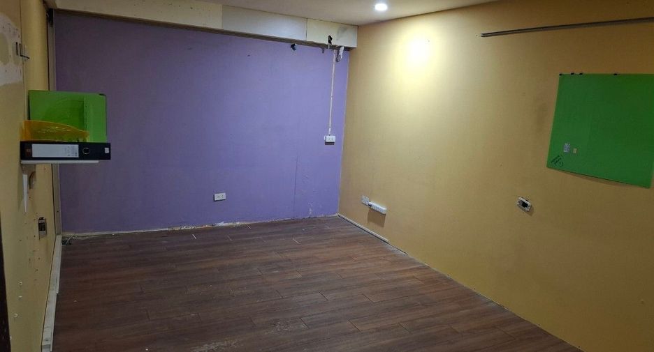 For rent retail Space in Bang Lamung, Chonburi