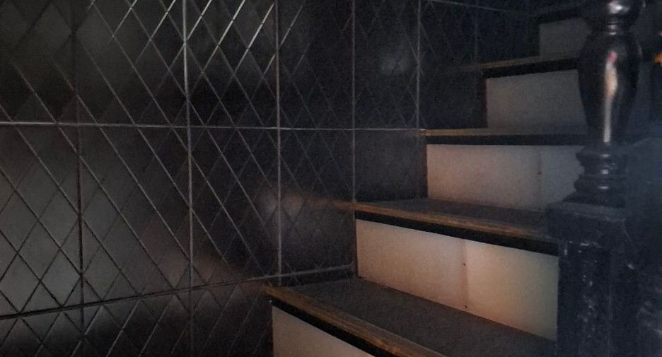 For rent retail Space in Bang Lamung, Chonburi