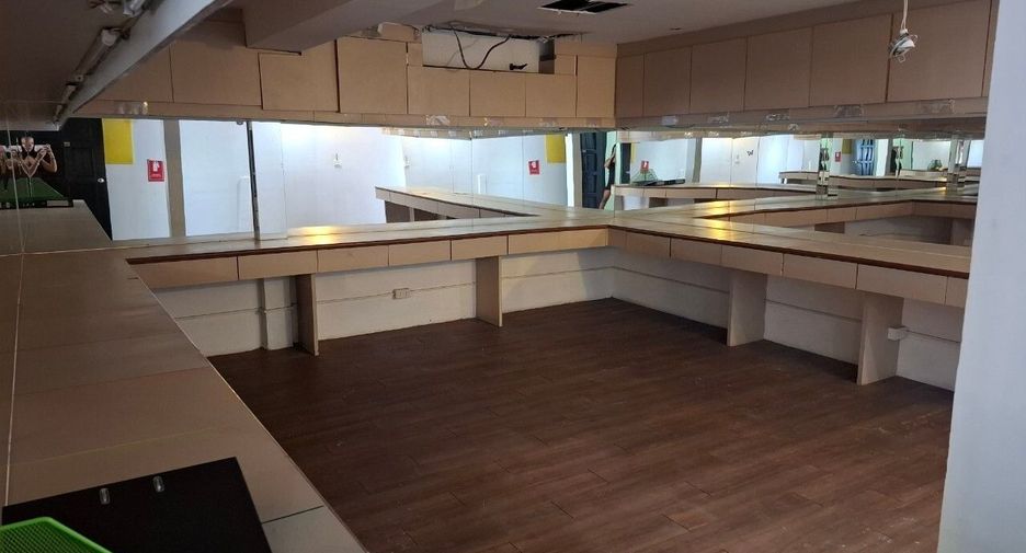 For rent retail Space in Bang Lamung, Chonburi