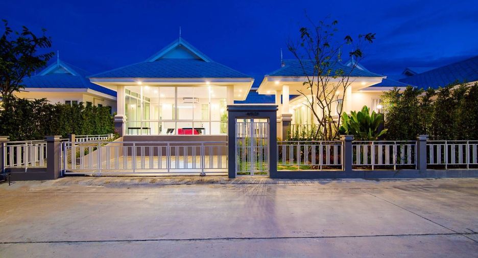 For rent 4 bedrooms villa in Hua Hin, Prachuap Khiri Khan