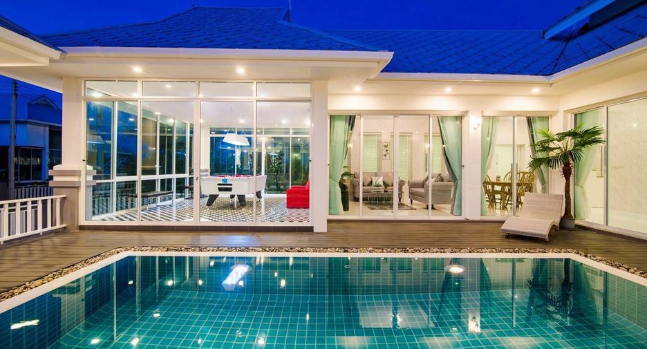 For rent 4 bedrooms villa in Hua Hin, Prachuap Khiri Khan