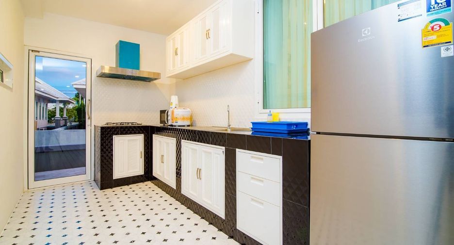 For rent 4 bedrooms villa in Hua Hin, Prachuap Khiri Khan