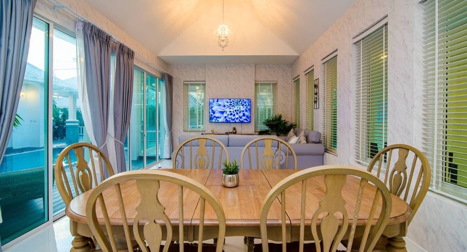 For rent 4 bedrooms villa in Hua Hin, Prachuap Khiri Khan
