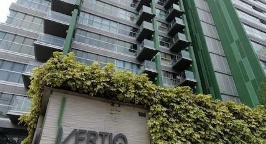 For rent 2 bedrooms condo in Bang Rak, Bangkok