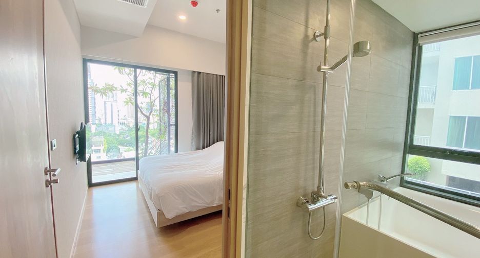 For rent 2 bedrooms condo in Watthana, Bangkok
