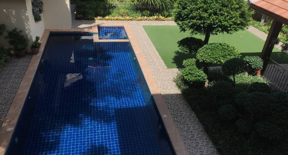 Villa zum Kauf mit 6 Zimmer in Bang Lamung, Chonburi