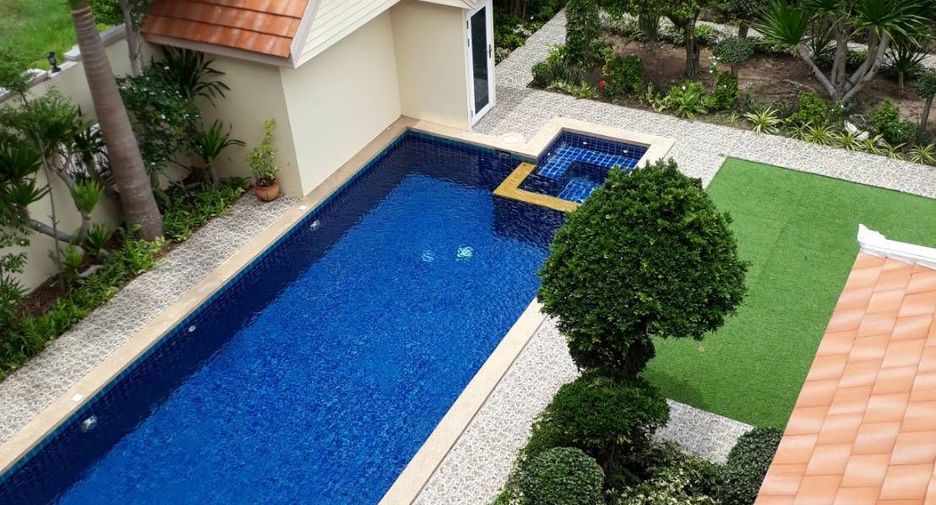 Villa zum Kauf mit 6 Zimmer in Bang Lamung, Chonburi