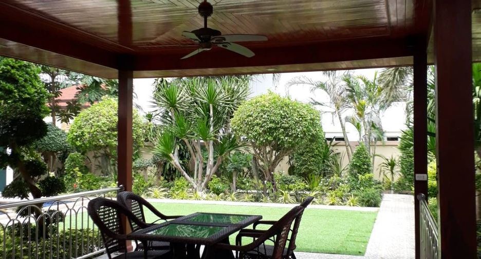 Villa zum Kauf mit 6 Zimmer in Bang Lamung, Chonburi