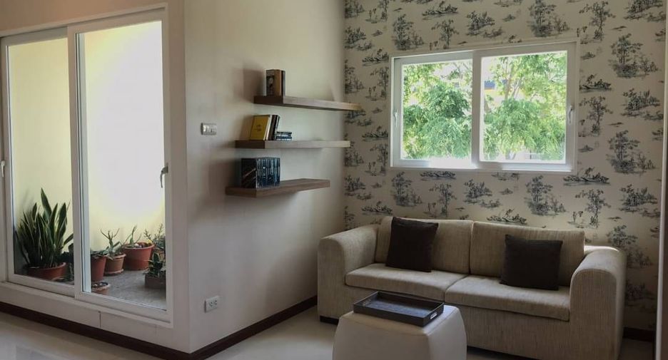 Villa zum Kauf mit 6 Zimmer in Bang Lamung, Chonburi