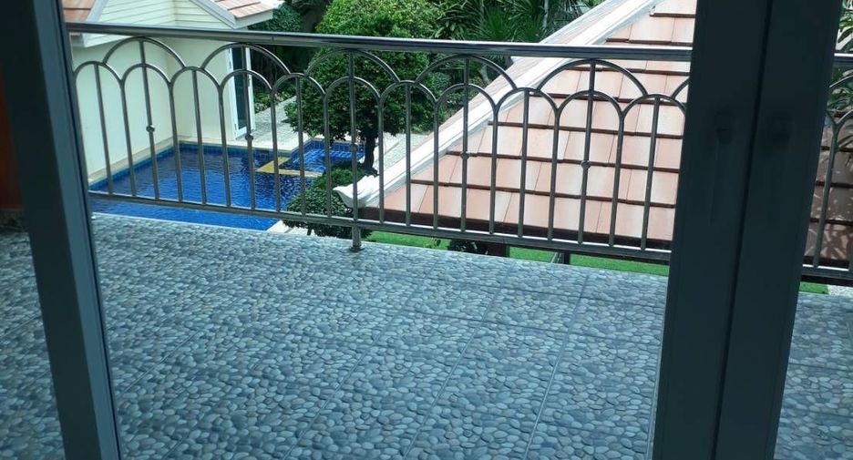 Villa zum Kauf mit 6 Zimmer in Bang Lamung, Chonburi