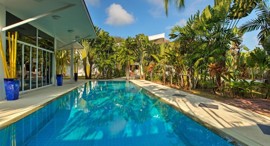 Villa zum Kauf und zur Miete mit 5 Zimmer in Thalang, Phuket
