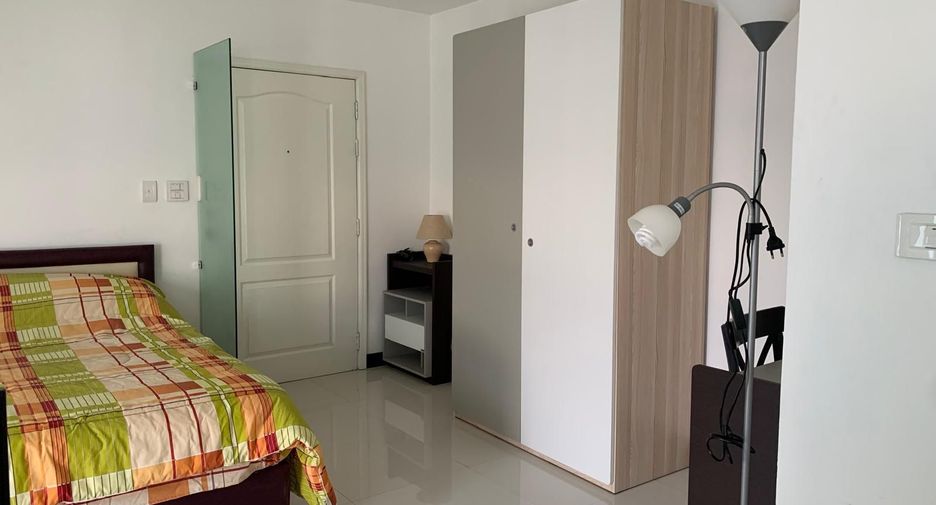 For rent 1 bed condo in Yan Nawa, Bangkok
