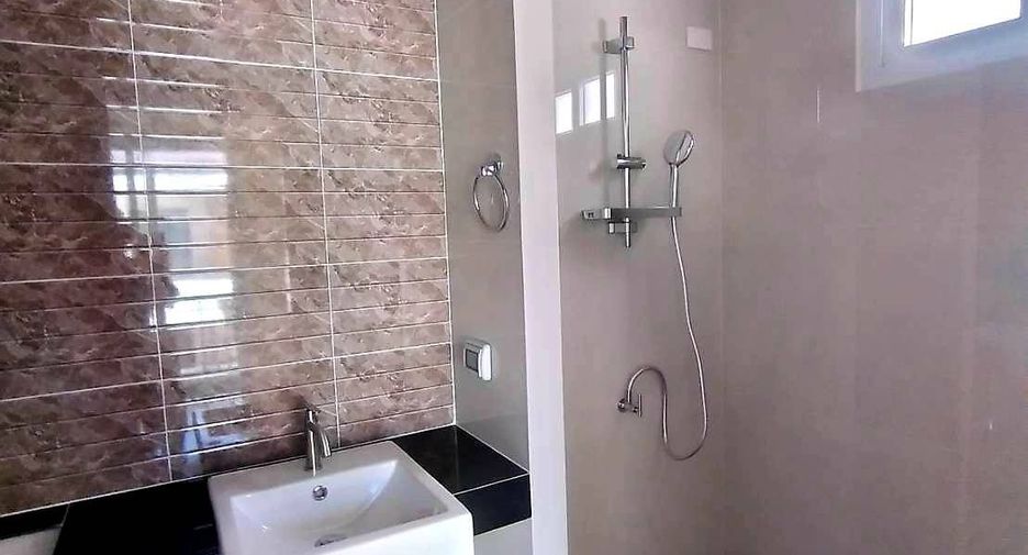 For sale 3 bedrooms house in Bang Lamung, Chonburi