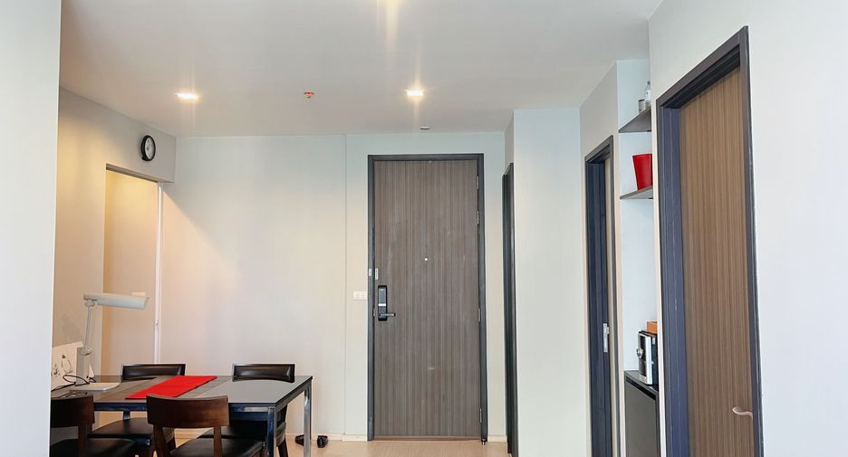 For rent 2 bedrooms condo in Khlong Toei, Bangkok