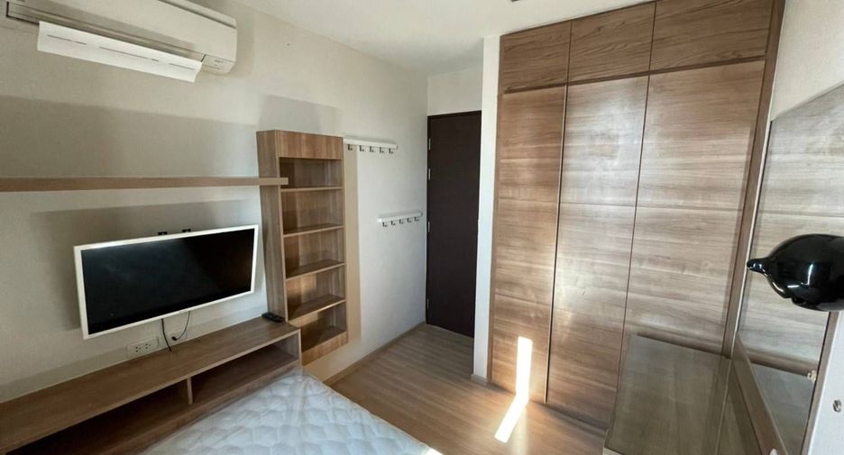 For rent 2 bedrooms condo in Sathon, Bangkok