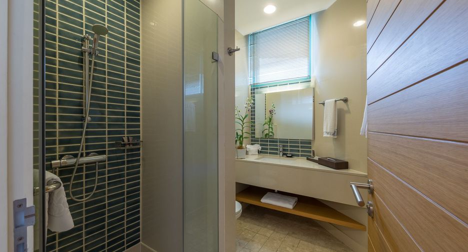 For rent 3 bedrooms condo in Bang Kho Laem, Bangkok