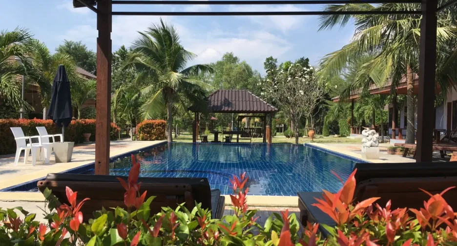 For sale 11 ベッドルーム hotel in Pran Buri, Prachuap Khiri Khan