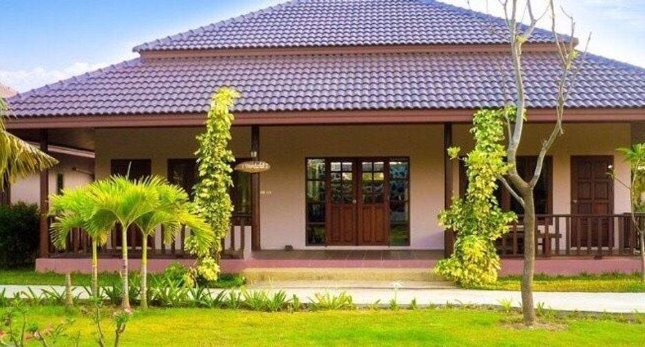 For sale 11 ベッドルーム hotel in Pran Buri, Prachuap Khiri Khan