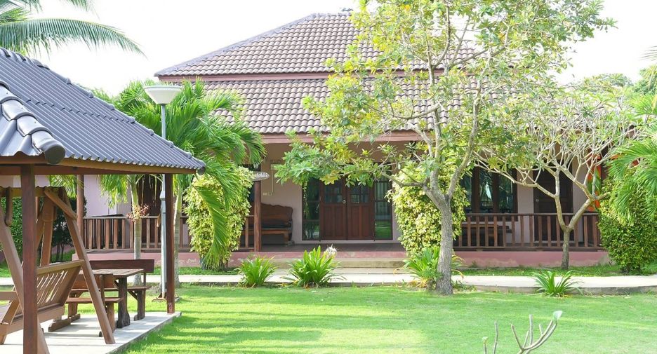 For sale 11 ベッドルーム hotel in Pran Buri, Prachuap Khiri Khan