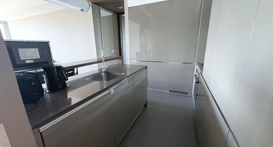 For rent 2 bedrooms condo in Sathon, Bangkok