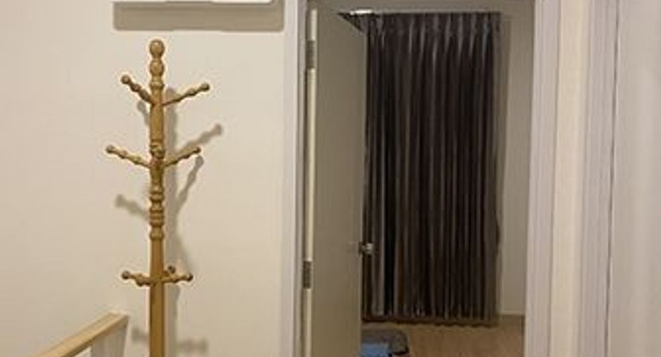Casa adosada en venta de 3 habitaciones en Phra Pradaeng, Samut Prakan