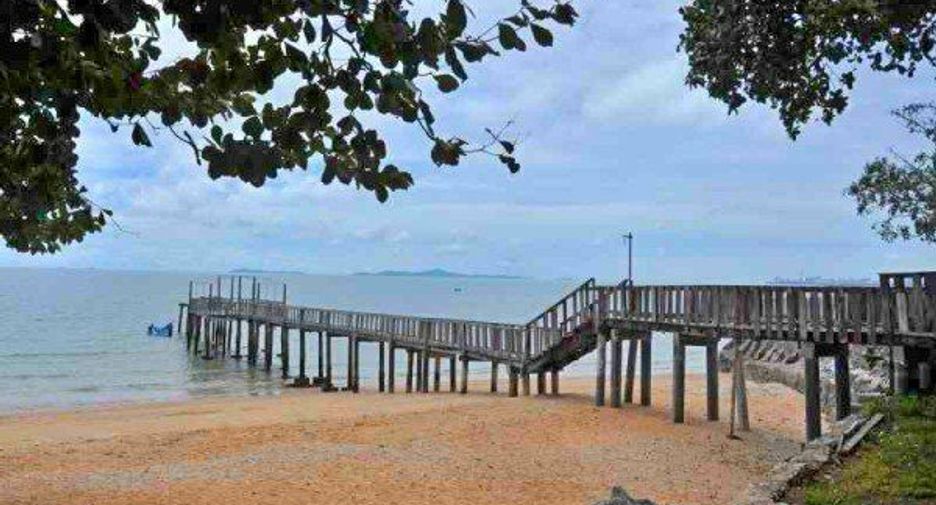 For sale 7 bedrooms villa in Na Jomtien, Pattaya