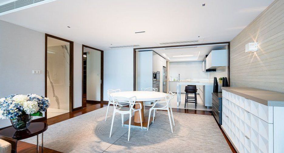 À vendre 3 chambres condo à Sathon, Bangkok