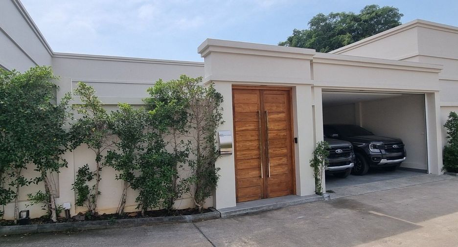 À vendre 3 chambres villa à Bang Lamung, Chonburi
