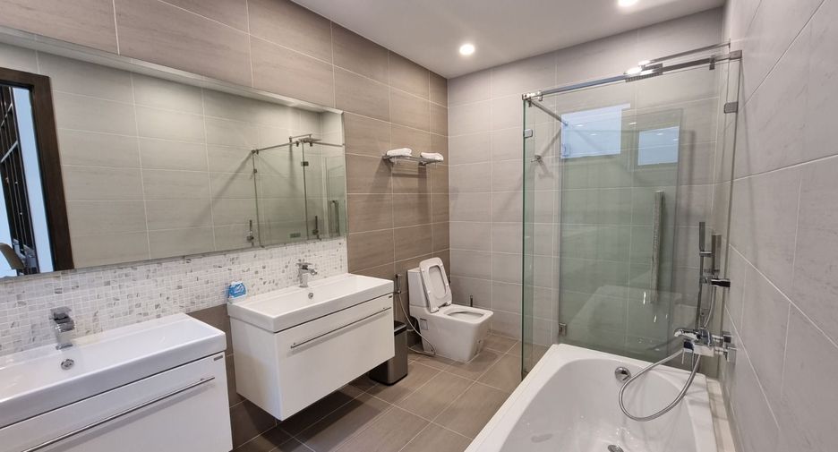 À vendre 3 chambres villa à Bang Lamung, Chonburi