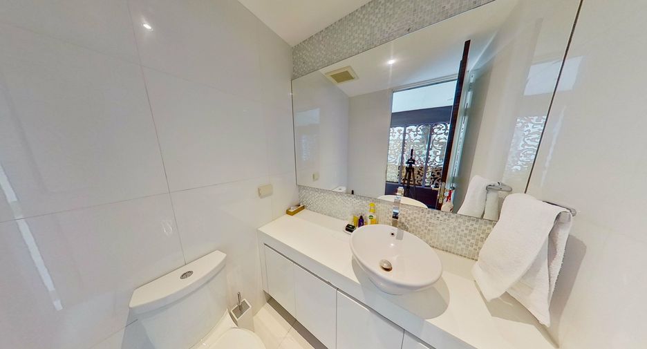 For sale 4 bedrooms condo in Bang Kho Laem, Bangkok