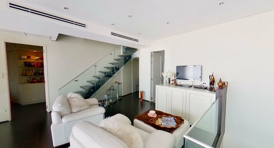 For sale 4 bedrooms condo in Bang Kho Laem, Bangkok