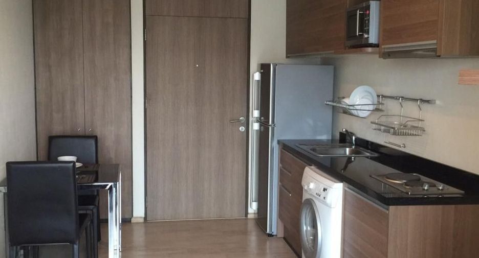 For rent 1 bed condo in Khlong Toei, Bangkok