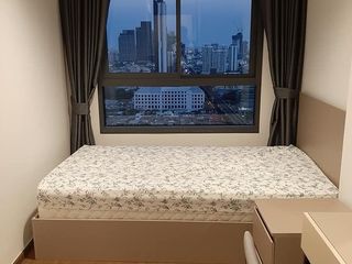 For rent 2 bedrooms condo in Phra Khanong, Bangkok