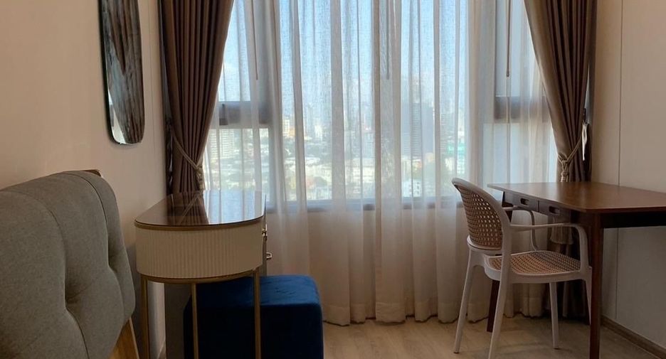 Wohnung zur Miete mit Studio in Khlong Toei, Bangkok