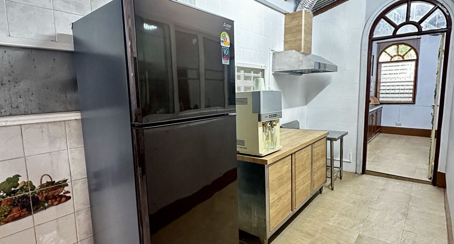 出租 4 卧室 独立屋 在 Wang Thong Lang, 曼谷