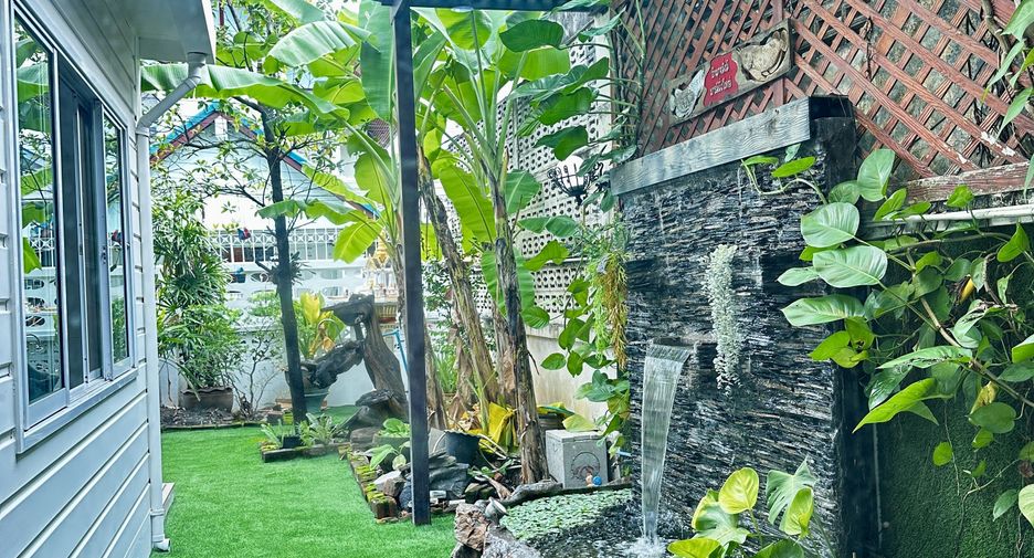 出租 4 卧室 独立屋 在 Wang Thong Lang, 曼谷