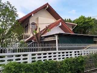 出租 4 卧室 独立屋 在 Wang Thong Lang, 曼谷